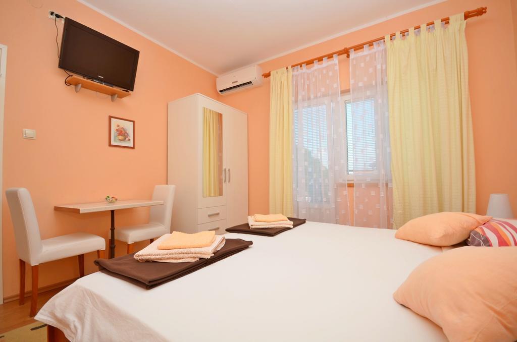 Apartments And Room Zinka فوديس المظهر الخارجي الصورة